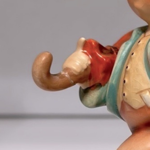 D💙TM3 ‘Merry Wanderer’ Hummel Goebel #11/0 - Picture 8 of 8